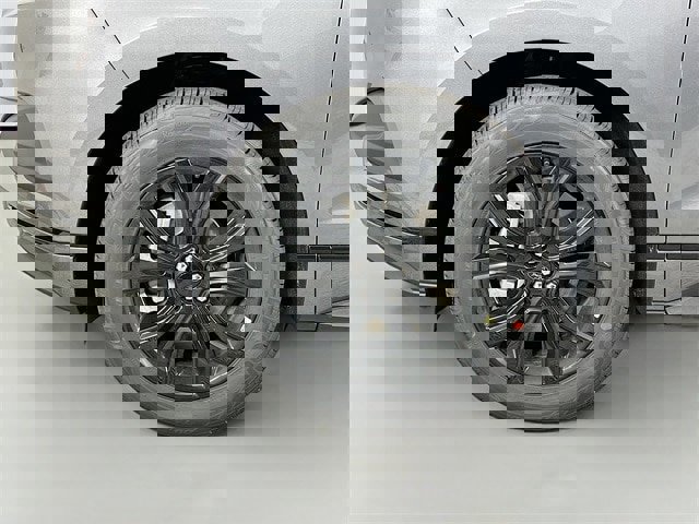 Certified 2024 Ford Edge SE w/ Black Appearance Package image 30