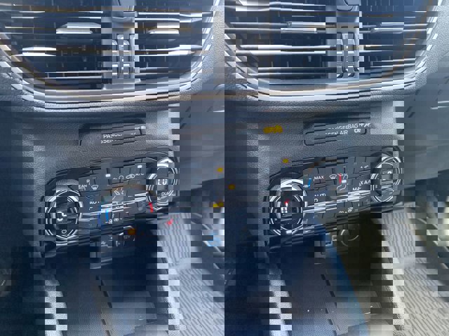 Certified 2021 Ford Escape SE w/ SE Sport Appearance Package AWD/4WD image 17