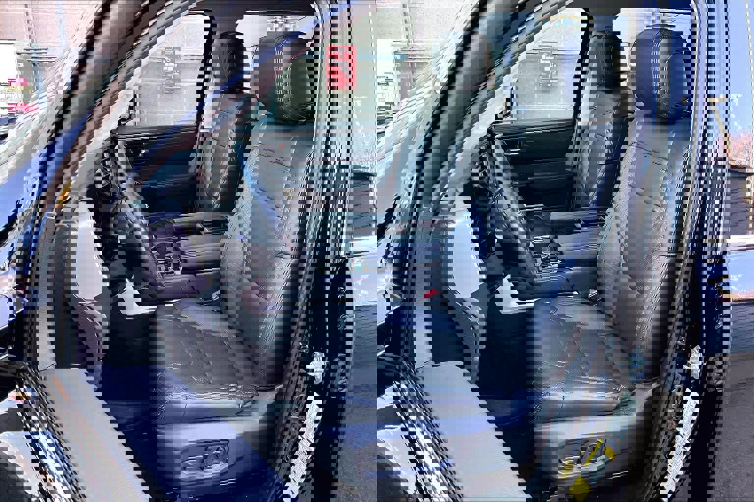 Used 2022 Toyota Tundra Limited image 11