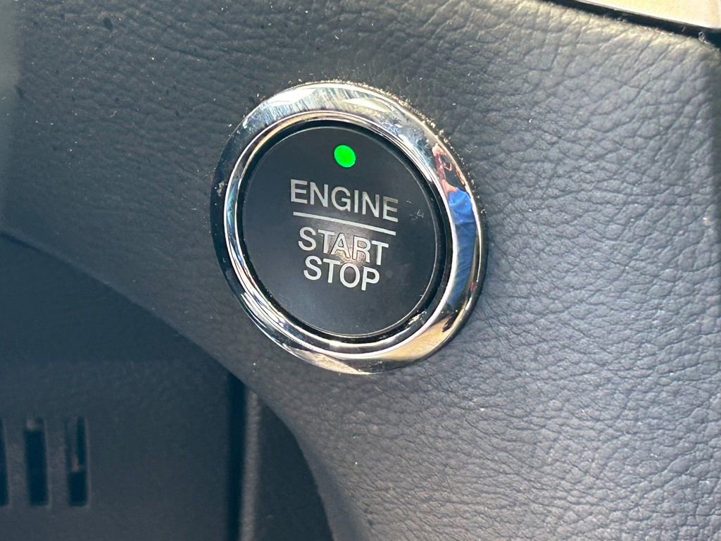 Certified 2020 Ford Edge SEL w/ Cold Weather Package FWD image 40