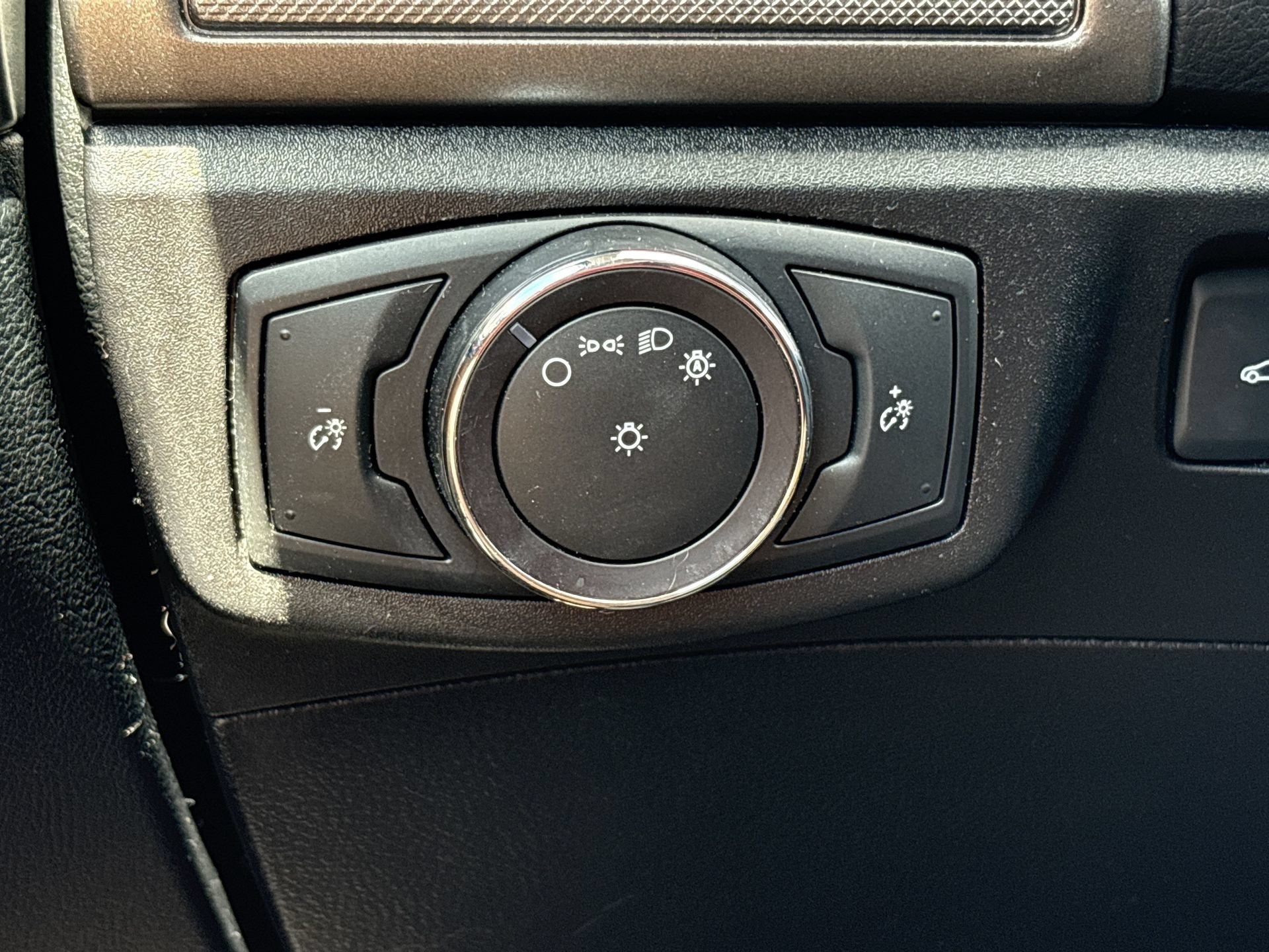 Certified 2018 Ford Fusion S FWD image 13