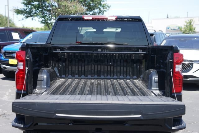 Used 2025 Chevrolet Silverado 1500 Custom AWD/4WD image 31