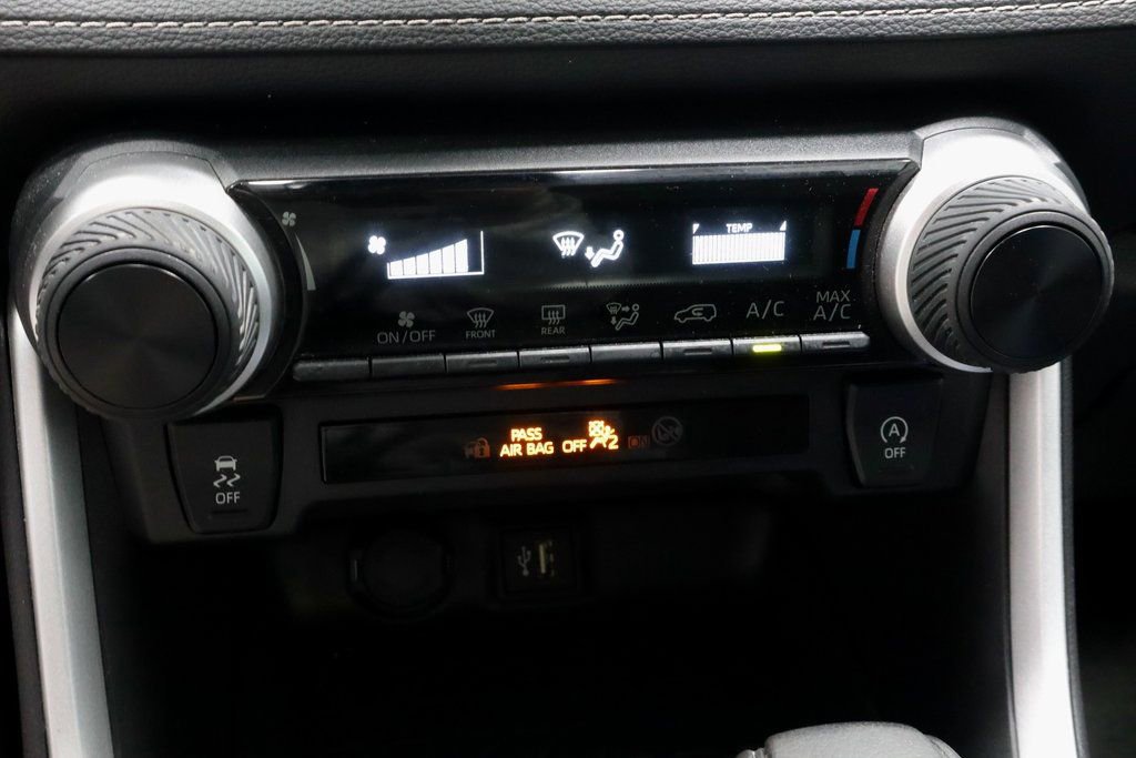 Used 2024 Toyota RAV4 LE image 30