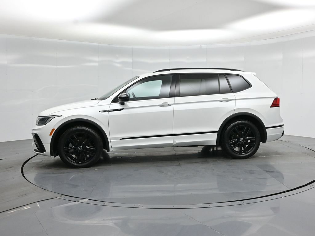 Used 2022 Volkswagen Tiguan SE R-Line image 23