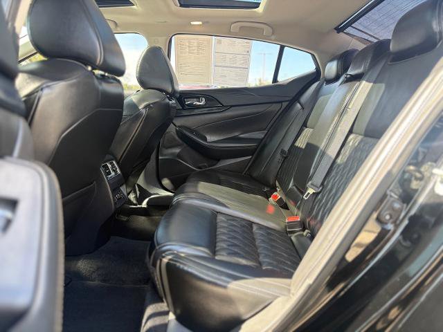 Used 2023 Nissan Maxima Platinum w/ Sport Mat Group FWD image 31