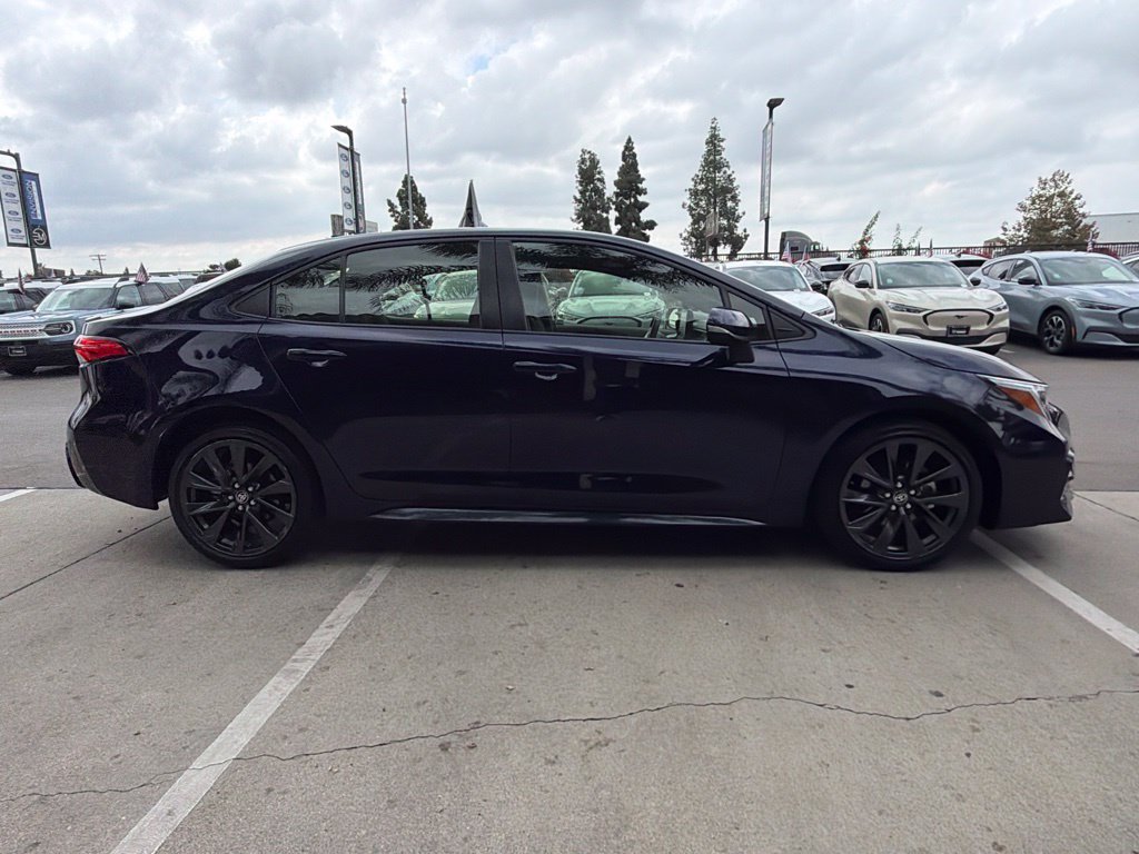 Used 2024 Toyota Corolla SE w/ SE Premium Package FWD image 14