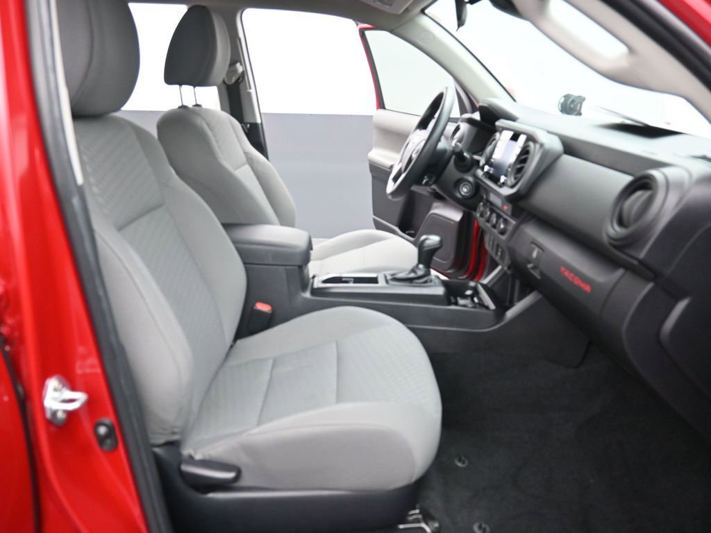 Used 2022 Toyota Tacoma SR image 16