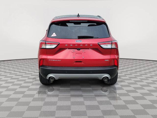 Certified 2020 Ford Escape Titanium FWD image 4