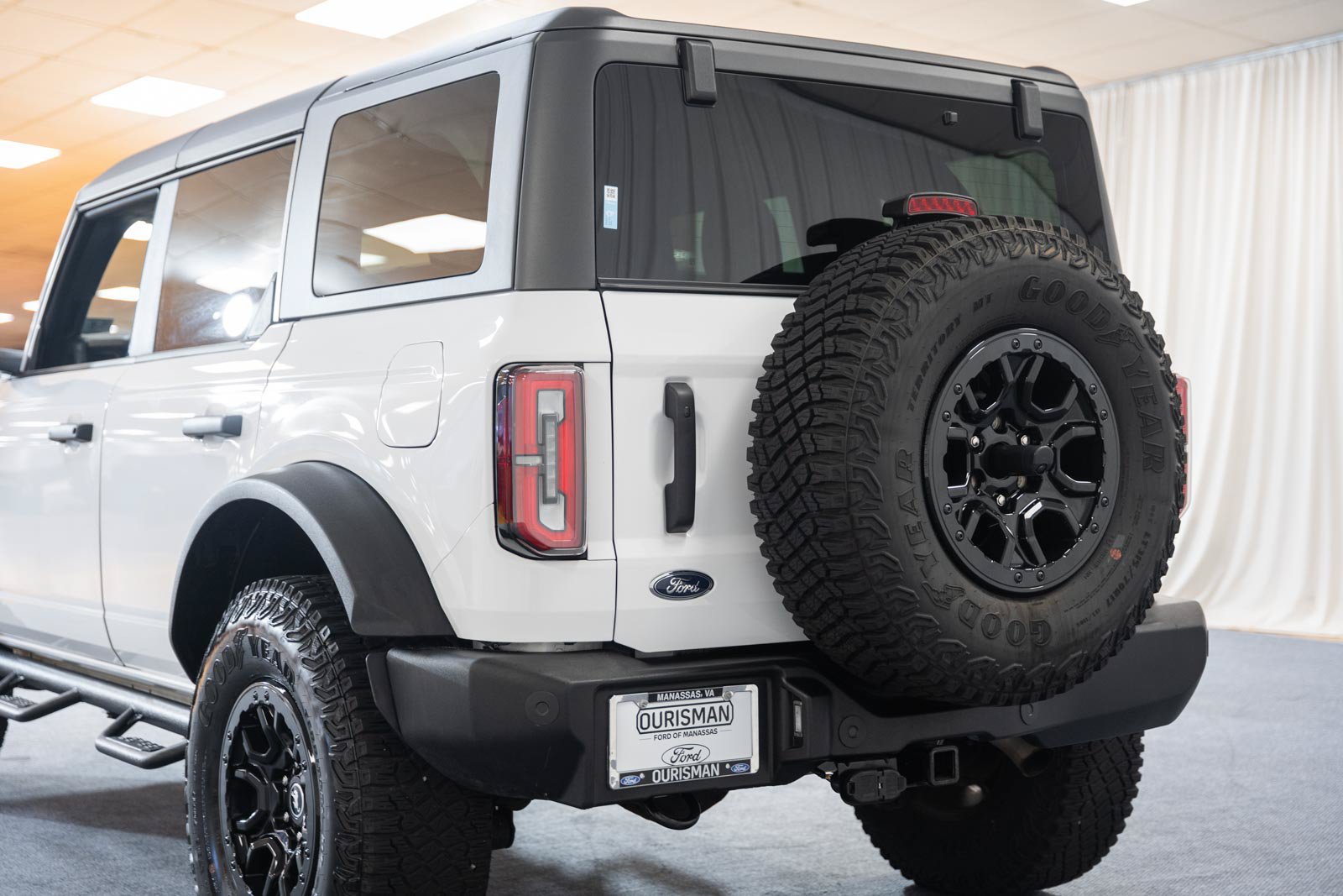 Certified 2024 Ford Bronco Wildtrak AWD/4WD image 6