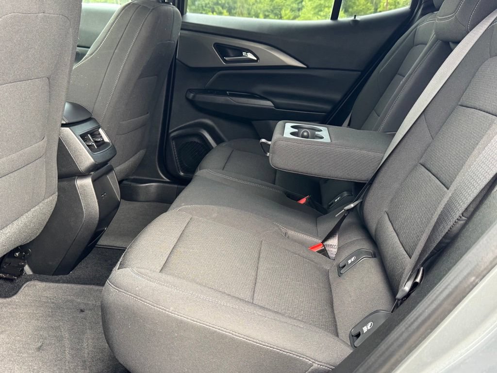 Used 2025 Chevrolet Equinox EV LT w/ Comfort Package FWD image 20