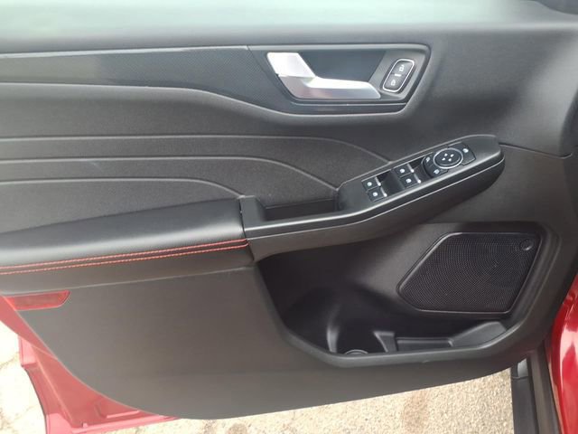 Certified 2024 Ford Escape ST-Line Select w/ Tech Pack #1 image 15