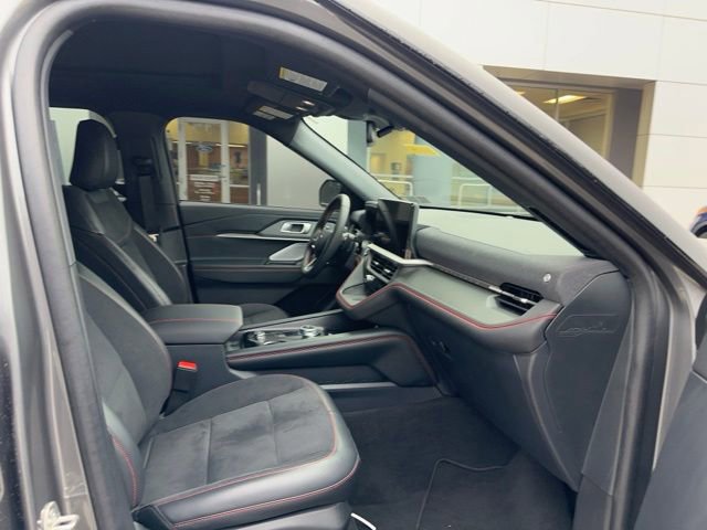 Certified 2025 Ford Explorer ST w/ Sun And Sound Package image 55