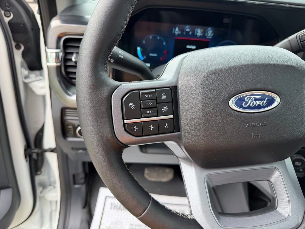 Certified 2025 Ford F350 Lariat w/ Lariat Ultimate Package AWD/4WD image 17