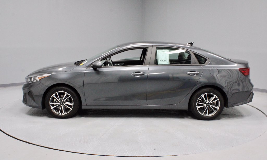 Used 2023 Kia Forte LXS FWD image 7