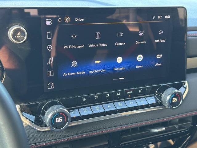 Used 2023 Chevrolet Colorado Z71 w/ Z71 Convenience Package 2 AWD/4WD image 16