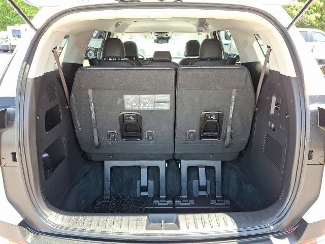 Used 2025 Kia Carnival FWD image 30