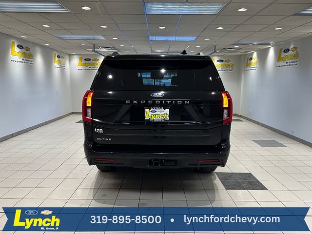 Certified 2025 Ford Expedition Active AWD/4WD image 24