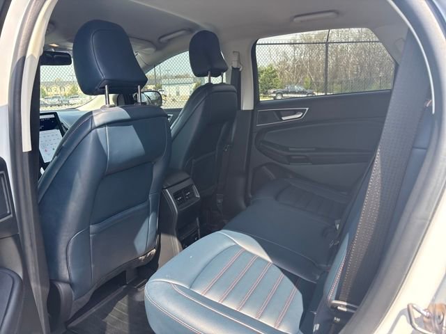 Certified 2024 Ford Edge SEL w/ Sport Appearance Package AWD/4WD image 13