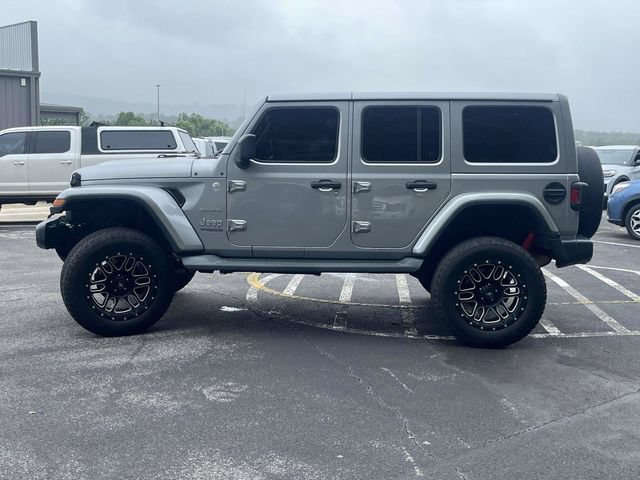 Used 2018 Jeep Wrangler Unlimited Sahara w/ Dual Top Group AWD/4WD image 7