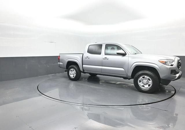 Used 2023 Toyota Tacoma SR AWD/4WD image 2
