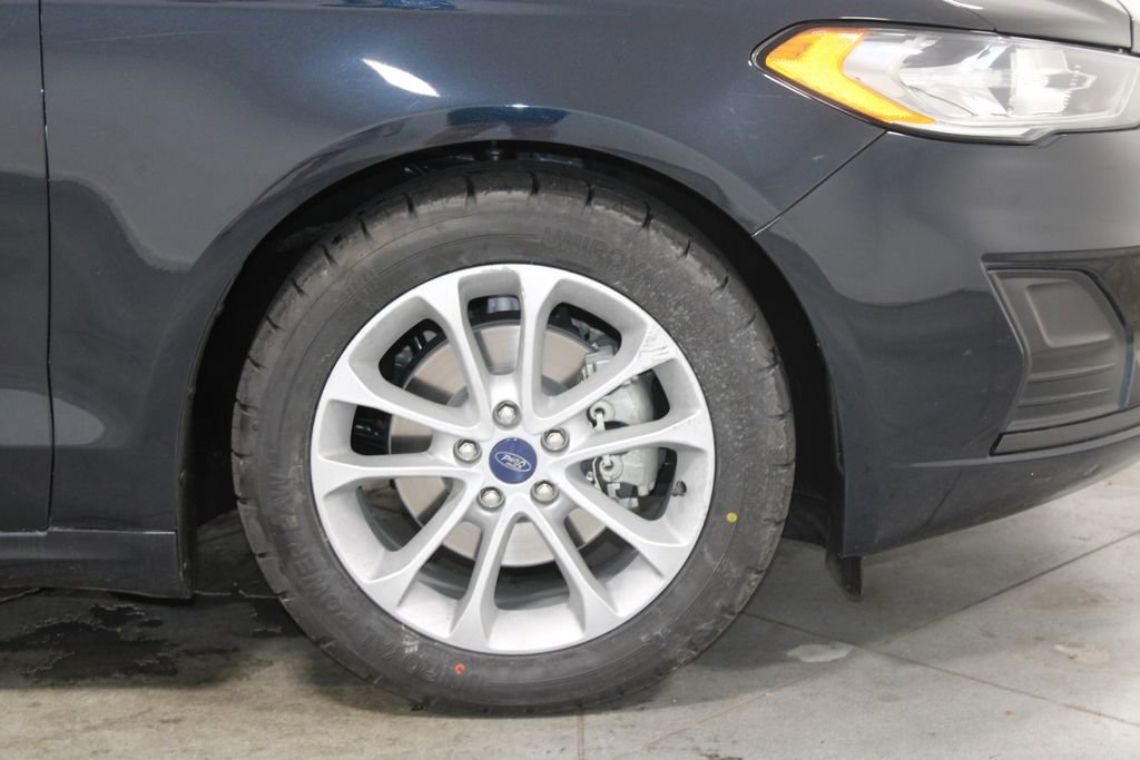 Certified 2020 Ford Fusion SE FWD image 13