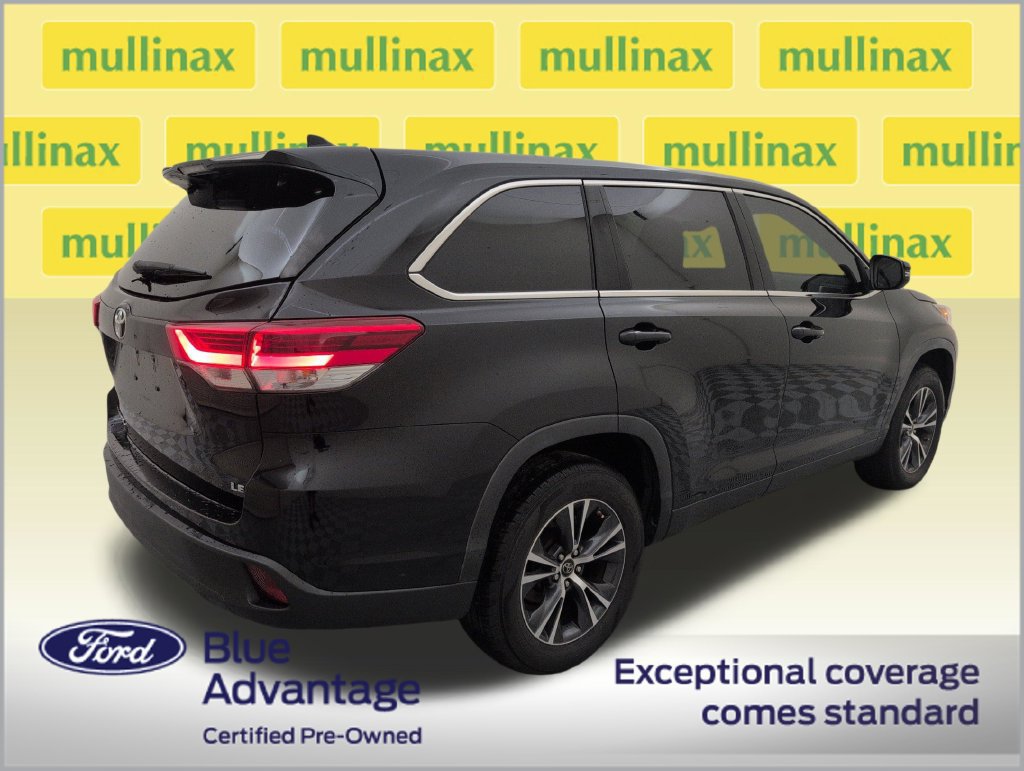 Used 2019 Toyota Highlander Plus FWD image 3