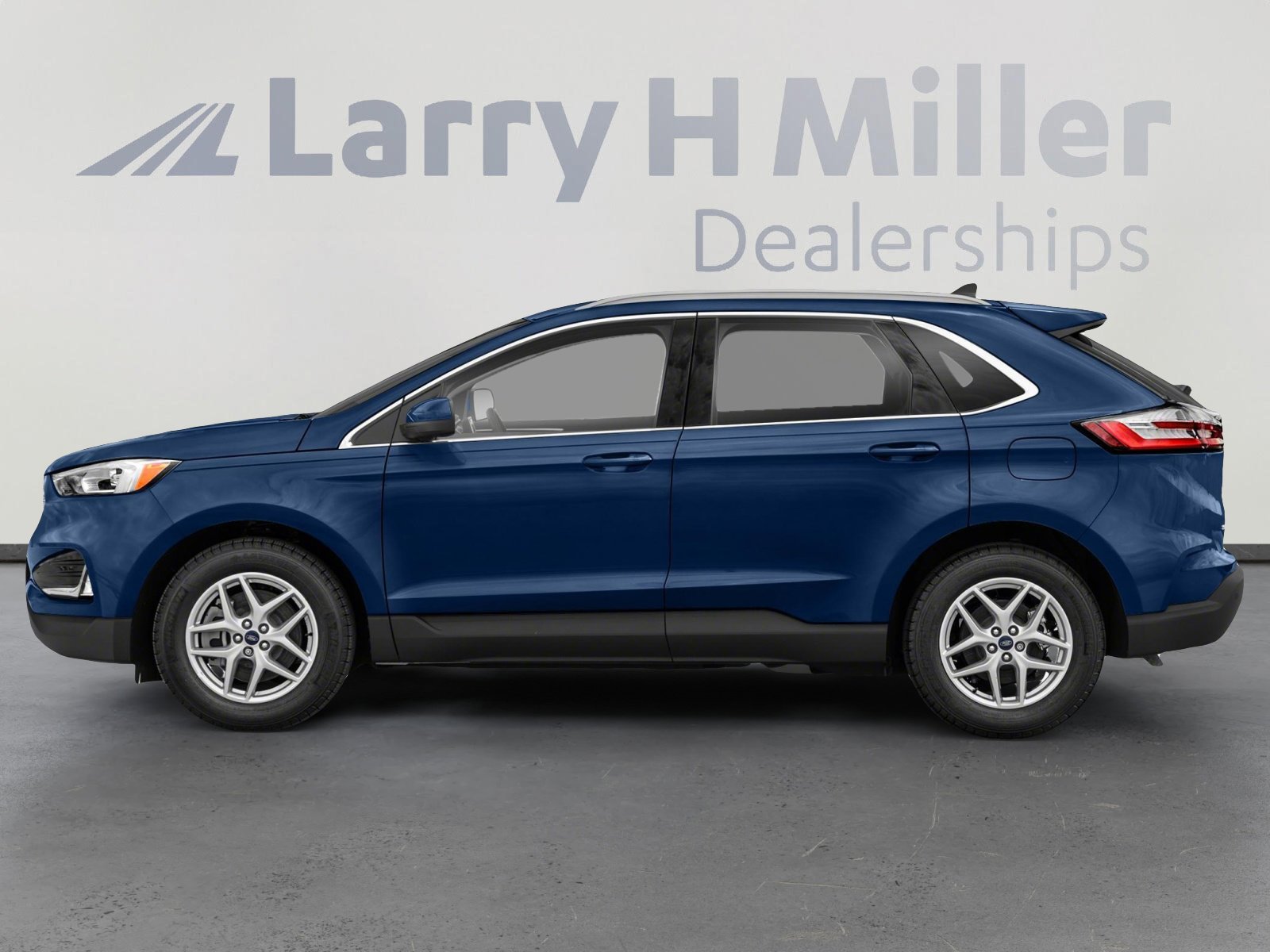 Certified 2022 Ford Edge SEL w/ Sport Appearance Package AWD/4WD image 3