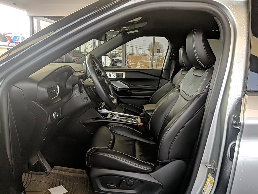 Certified 2022 Ford Explorer ST w/ Equipment Group 401A image 13