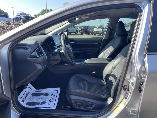 Used 2024 Toyota Camry SE w/ Convenience Package FWD image 15
