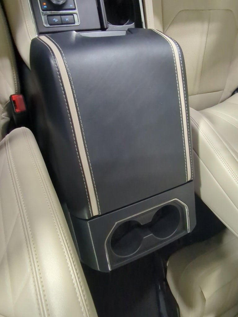 Certified 2024 Ford Expedition Platinum image 21