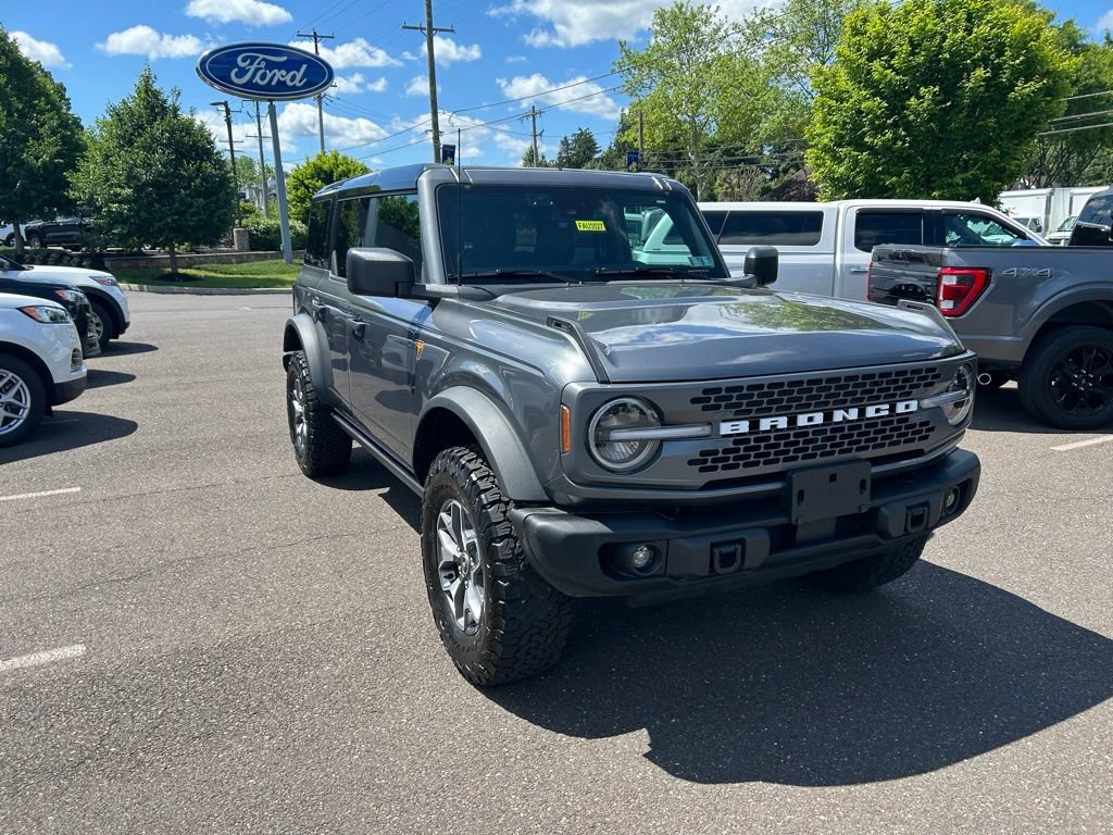 Certified 2025 Ford Bronco Badlands AWD/4WD image 3