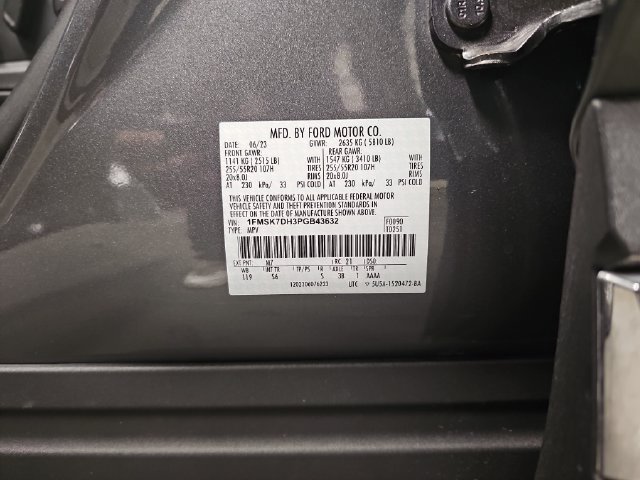 Certified 2023 Ford Explorer XLT w/ Equipment Group 202A RWD image 35