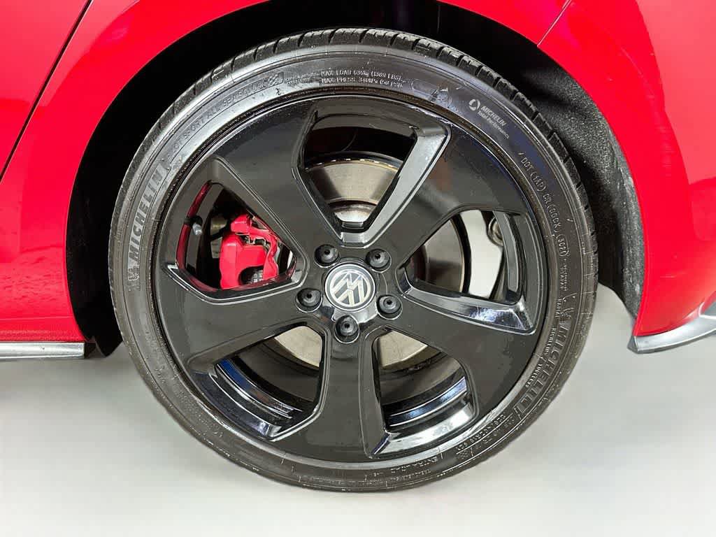 Used 2019 Volkswagen GTI 4-Door FWD image 8