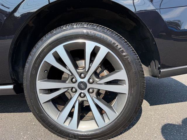 Certified 2020 Ford Expedition Limited w/ Equipment Group 302A AWD/4WD image 7