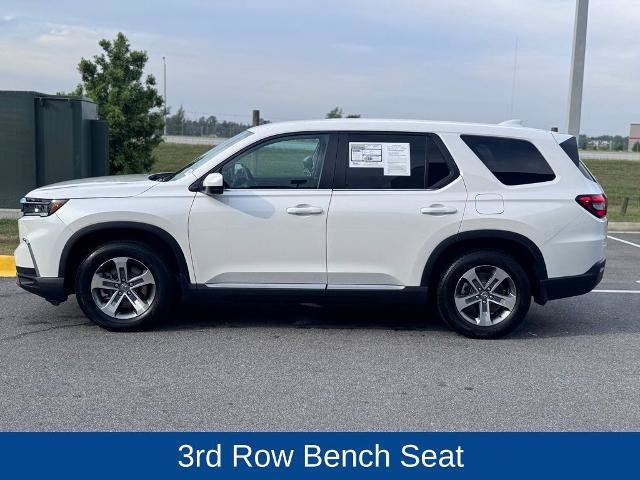 Used 2025 Honda Pilot EX-L image 3