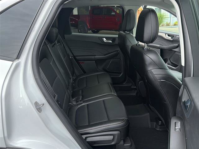 Certified 2022 Ford Escape SEL w/ Technology Package AWD/4WD image 36