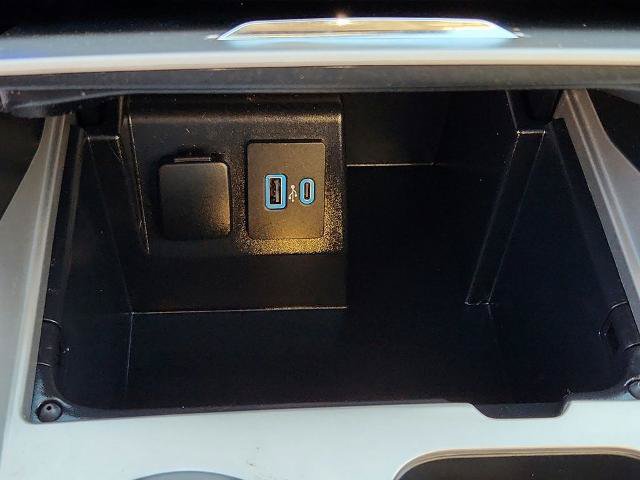 Certified 2023 Ford Explorer Limited w/ Limited Technology Package RWD image 34