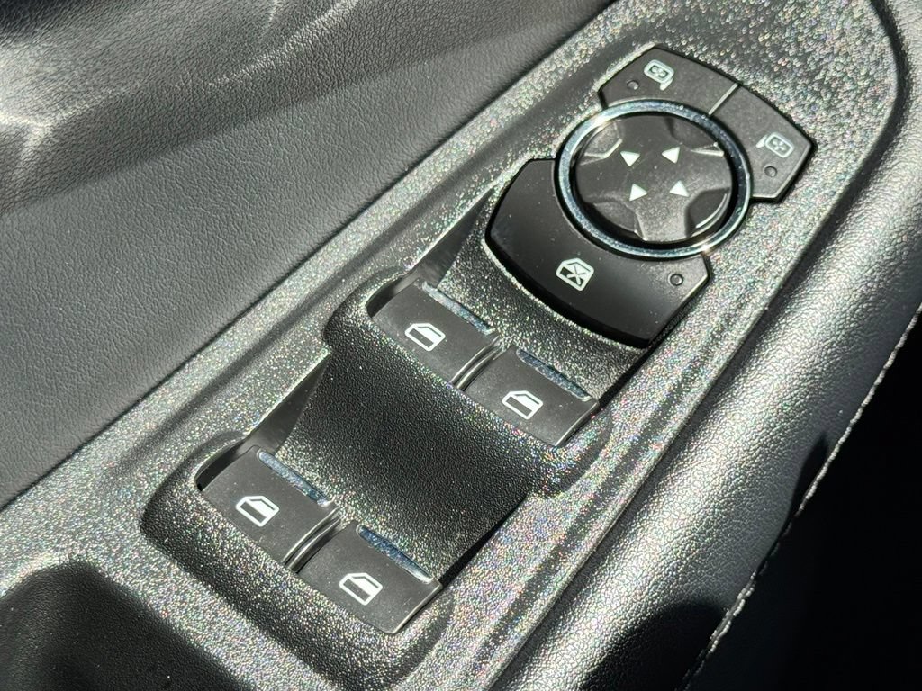 Certified 2020 Ford Edge SEL FWD image 29