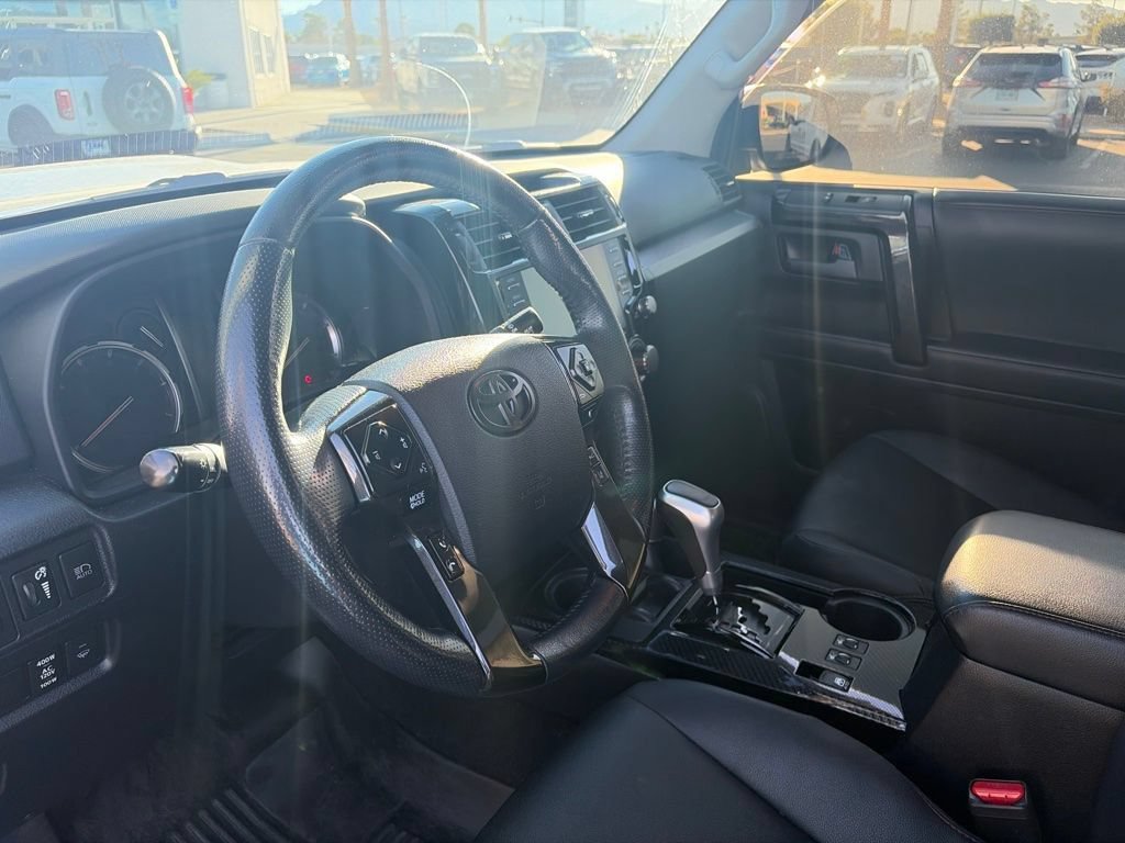 Used 2024 Toyota 4Runner TRD Off-Road Premium AWD/4WD image 5