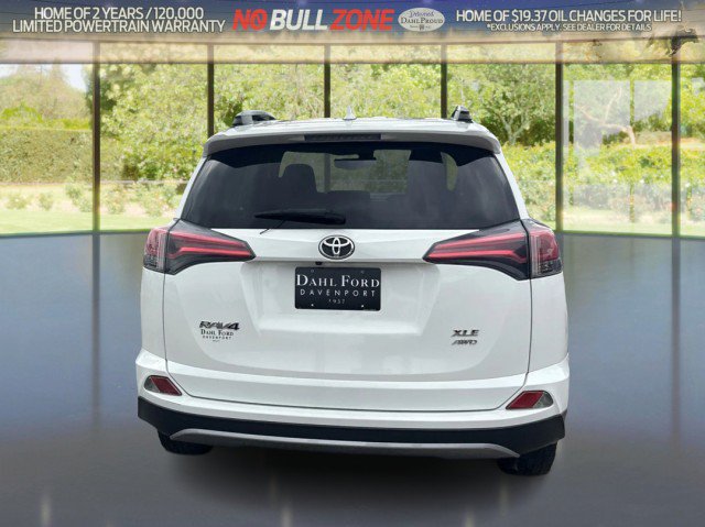Used 2018 Toyota RAV4 XLE w/ Plus Extra Value Package AWD/4WD image 4