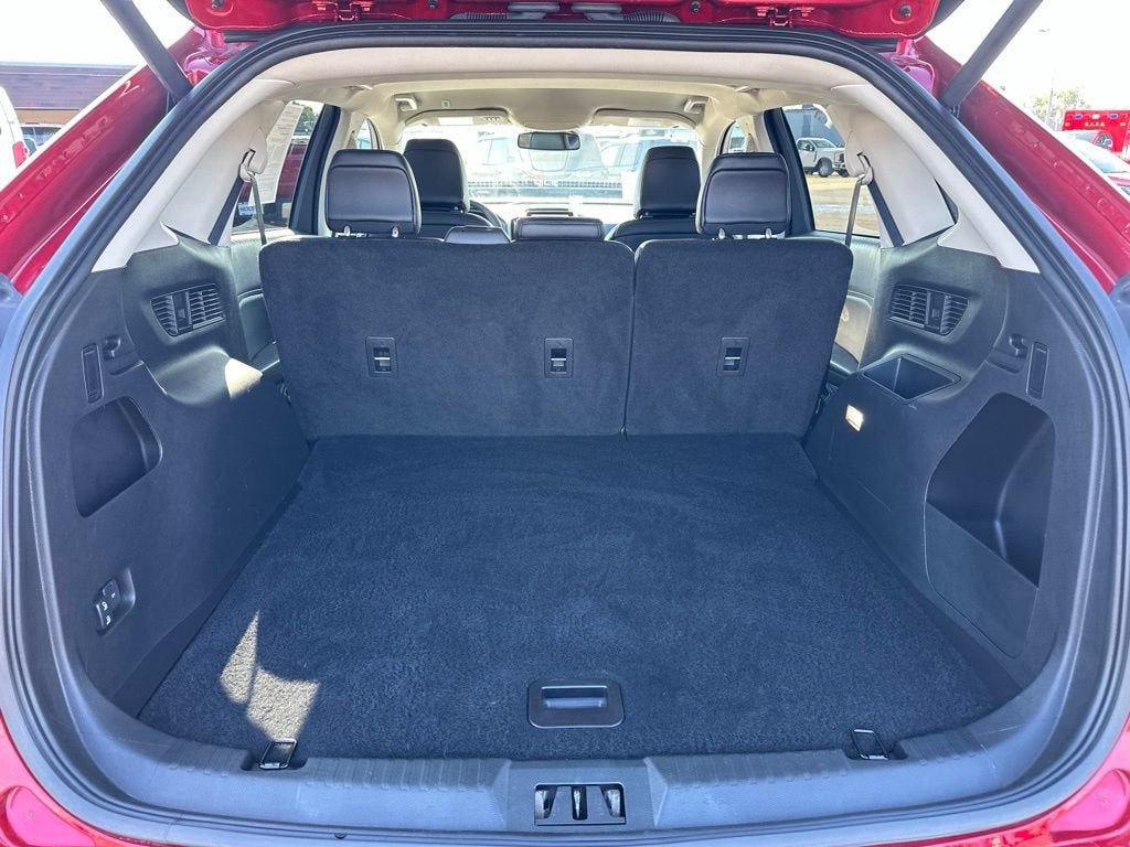 Certified 2024 Ford Edge SEL w/ Convenience Package AWD/4WD image 9