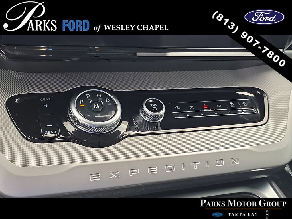 Certified 2025 Ford Expedition Active image 27
