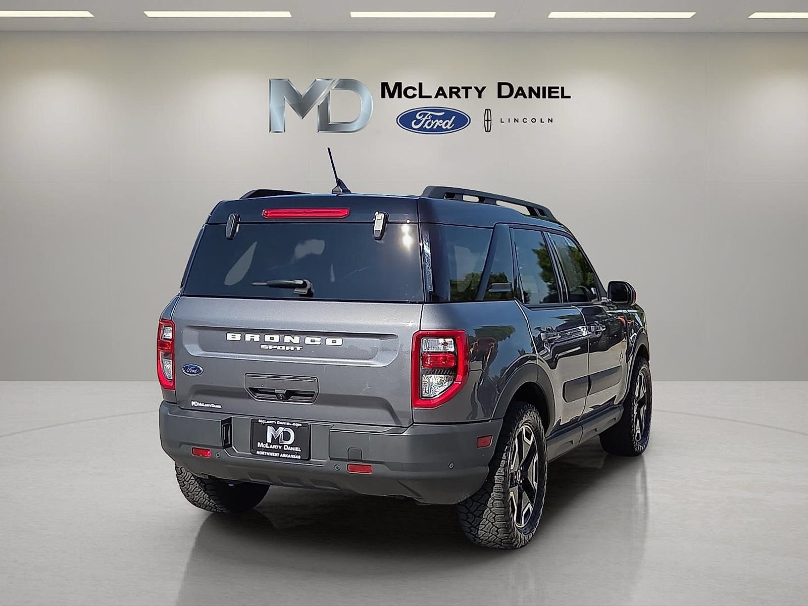 Certified 2022 Ford Bronco Sport Outer Banks w/ Tech Package AWD/4WD image 4