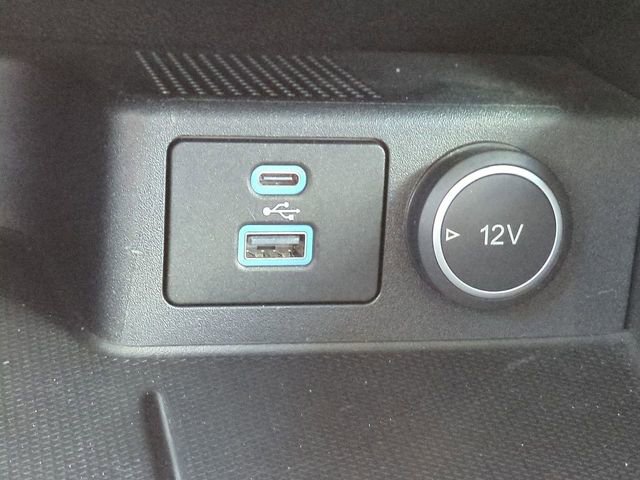 Certified 2021 Ford Escape SE w/ SE Sport Appearance Package FWD image 21