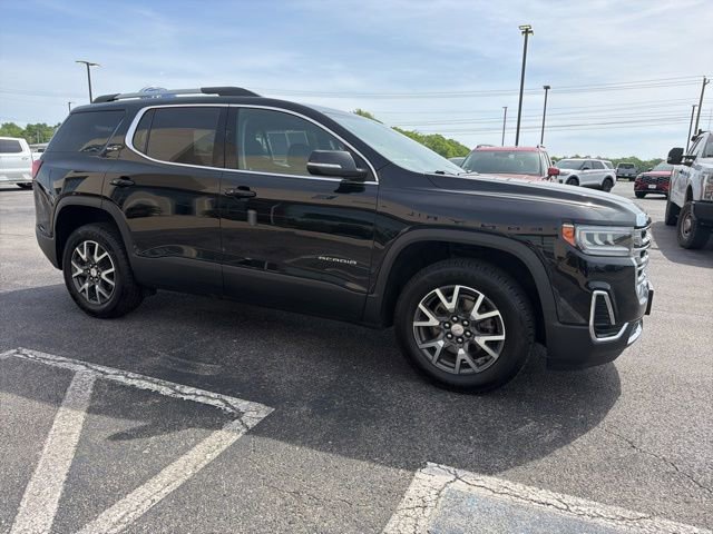 Used 2023 GMC Acadia SLE w/ Driver Convenience Package FWD image 3