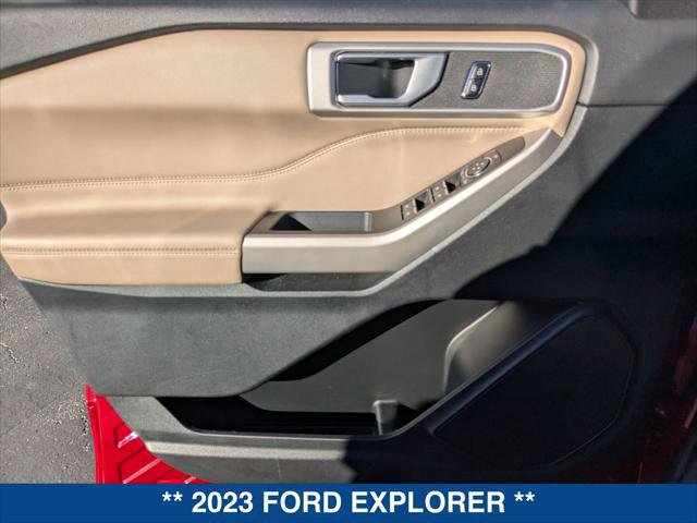 Certified 2023 Ford Explorer XLT image 10