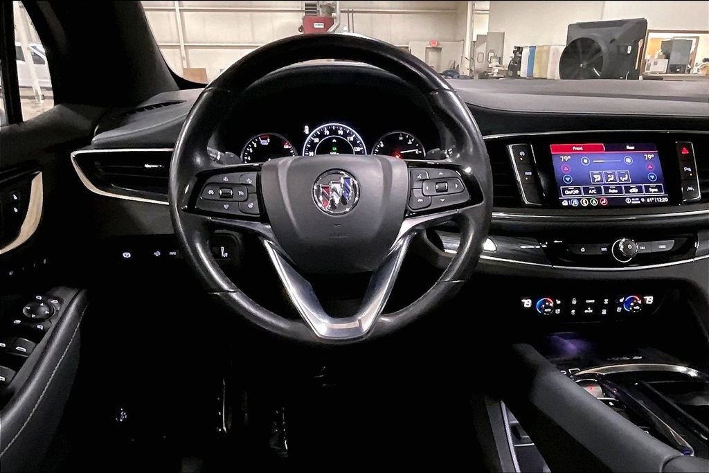 Used 2024 Buick Enclave Premium AWD/4WD image 5