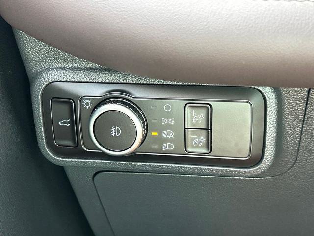Certified 2026 Ford Explorer Platinum RWD image 29
