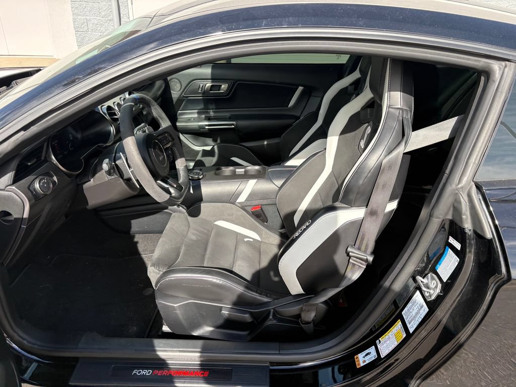 Certified 2020 Ford Mustang Shelby GT500 w/ Technology Package RWD image 18