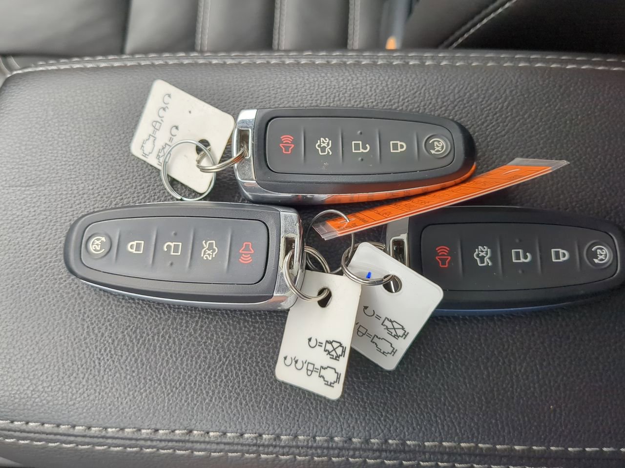 Certified 2017 Ford Escape Titanium FWD image 28